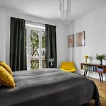 Appartamento Near River - 58m2, Metro, Balcony *