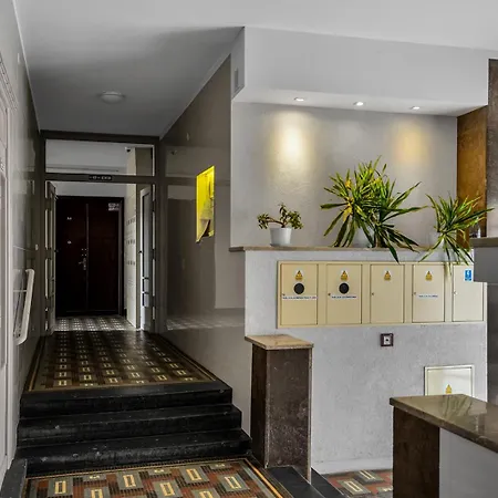 Near River - 58m2, Metro, Balcony