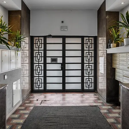 Apartmán Near River - 58m2, Metro, Balcony