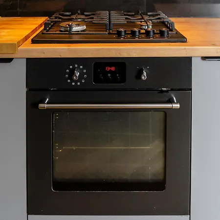 Near River - 58m2, Metro, Balcony Διαμέρισμα