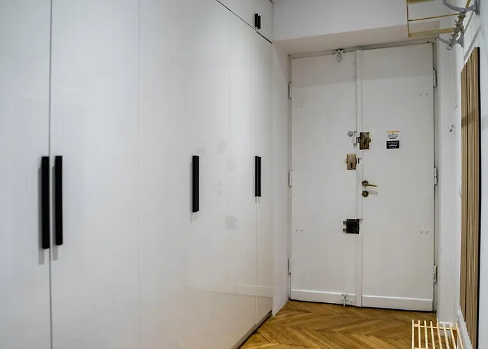 Apartament Near River - 58m2, Metro, Balcony Warszawa