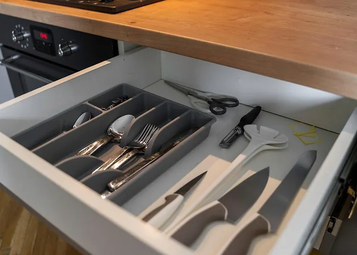 Near River - 58m2, Metro, Balcony *