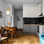Near River - 58m2, Metro, Balcony Apartamento *