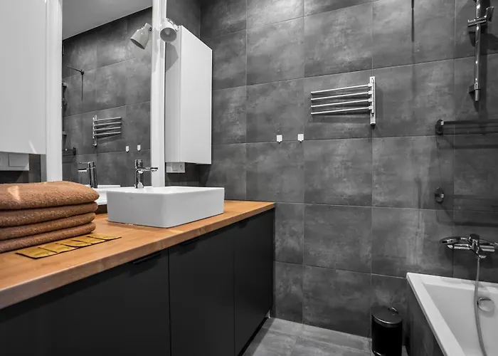 Near River - 58m2, Metro, Balcony *