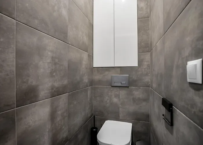 Near River - 58m2, Metro, Balcony Apartment