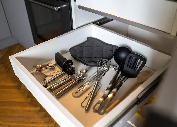 Near River - 58m2, Metro, Balcony Apartment Warsaw