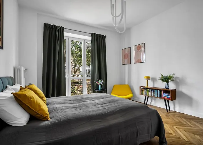 Apartment Near River - 58m2, Metro, Balcony *