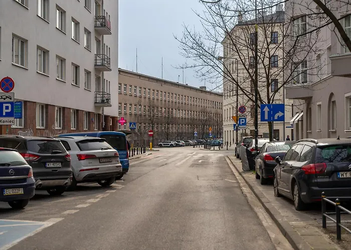 Apartment Near River - 58m2, Metro, Balcony